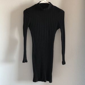 Mock-neck Solid Bodycon Dress